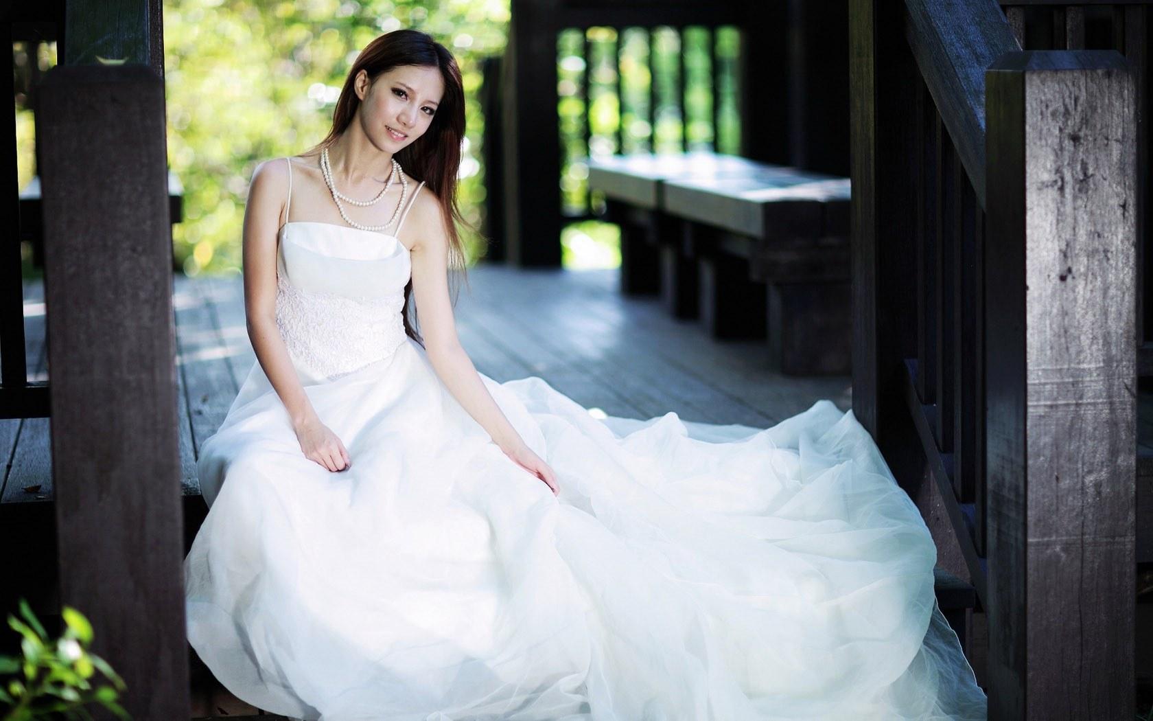 穿白色婚纱的女人|摄影|人像摄影|SundayMedia浩Hao - 原创作品 - 站酷 (ZCOOL)