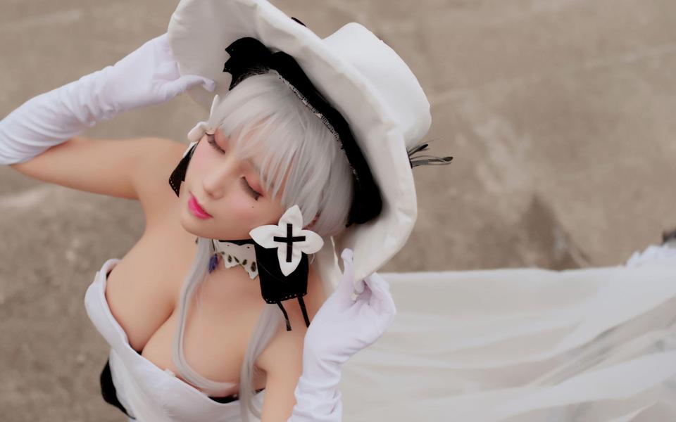 银发小萝莉性感cosplay美女桌面壁纸