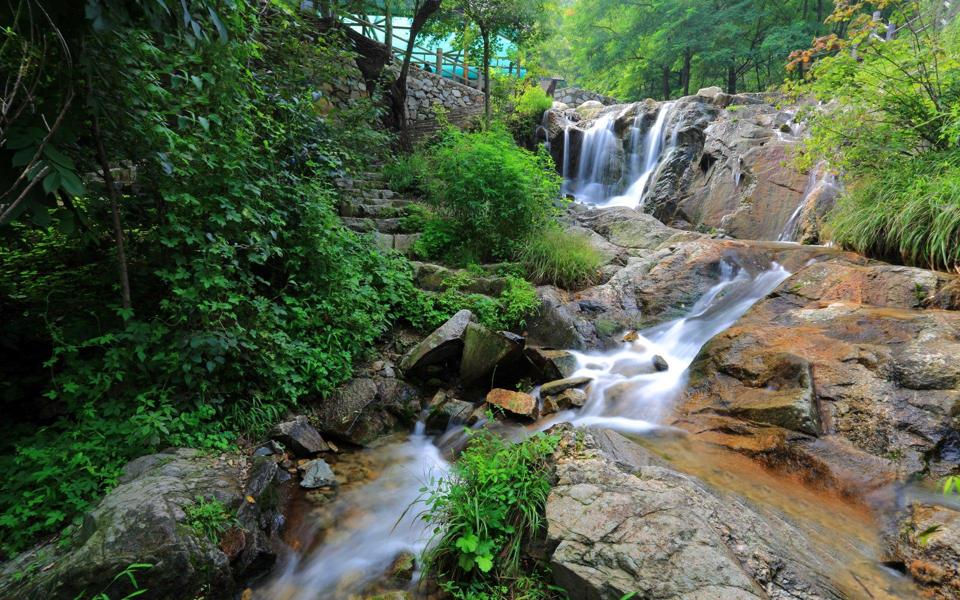 溪流瀑布山水高清桌面壁纸