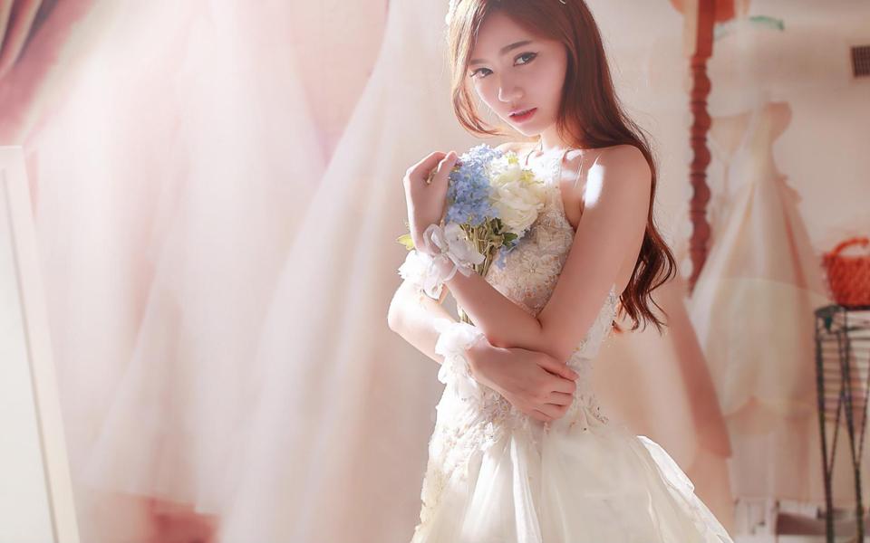 美丽的新娘婚纱美女壁纸