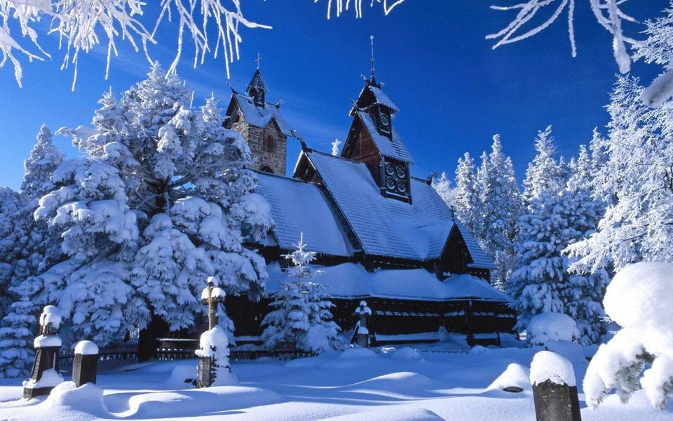 冬季小屋高清雪景桌面壁纸
