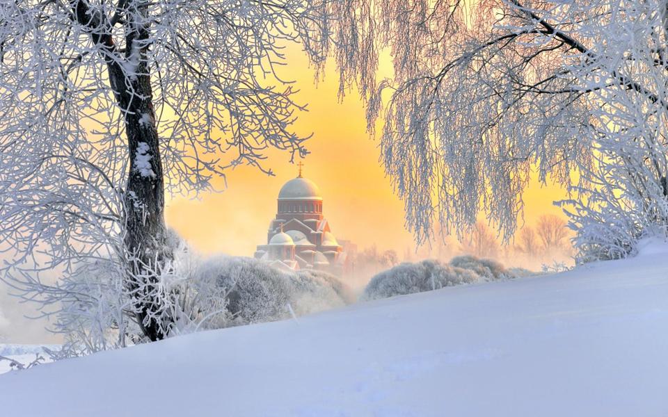 圣彼得堡雪景风景桌面壁纸