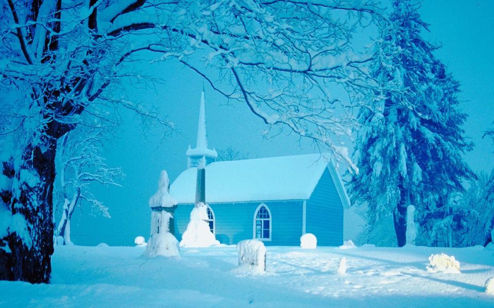 寒冬乡下教堂高清雪景壁纸