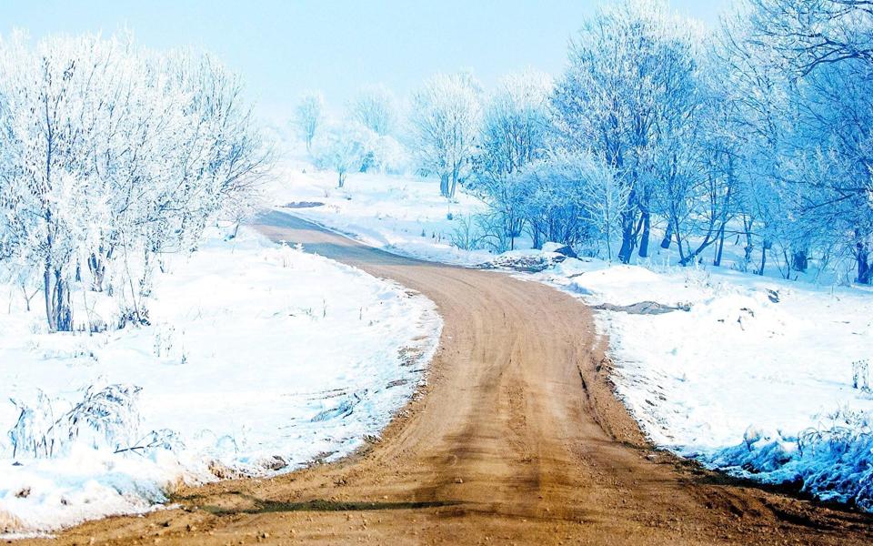 冬季道路雪景高清美景桌面壁纸
