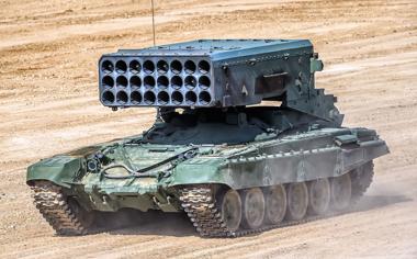 俄罗斯火力强大的TOS-1A坦克壁纸