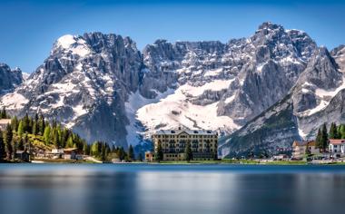 阿爾卑斯山米蘇芮娜湖高清風景壁紙