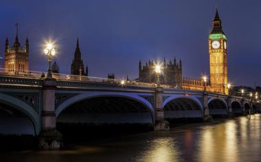 伦敦大本钟夜景高清壁纸