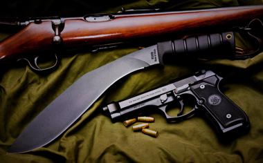 伯莱塔M9手枪壁纸