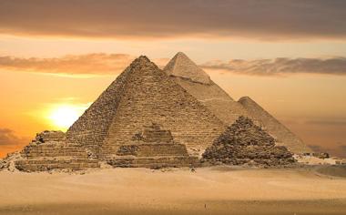 埃及金字塔桌面图片