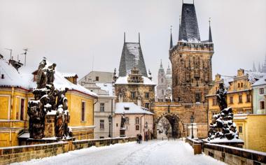 高清布拉格城堡图片风景电脑桌面壁纸下载