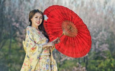 漂亮的日本和服美女图片电脑桌面壁纸