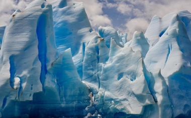 近在眼前壮美的冰川图片高清壁纸下载